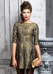 golden dress of taffeta