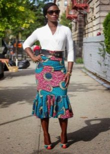 Long year skirt with ethnic print for summer
