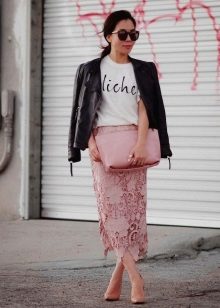 Pink straight lace skirt