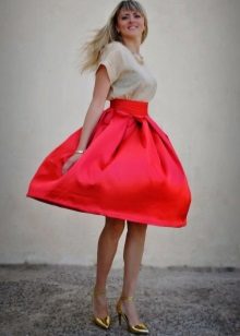 the richness of the midi skirt color palette