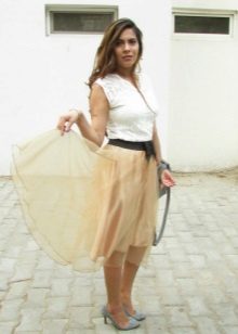Beige organza skirt with boat combination