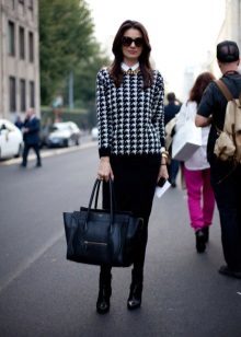 pencil skirt of medium length for autumn