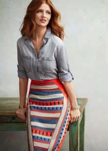 Váy bút chì sáng cho cô gái mảnh mai