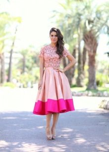 Skirt below the knee with shoes