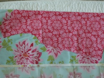 Cutting dresses for girls 1-3 years on the main fabric