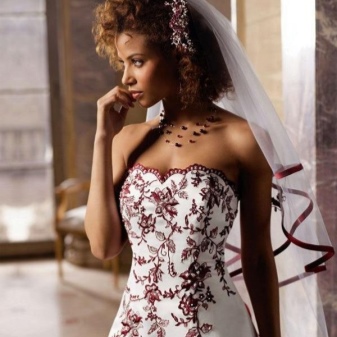 Wedding dress white and red with a veil