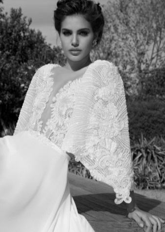 Wedding sexy dress with sleeves and neckline