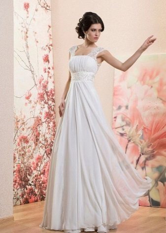 Wedding dress in amir style on the straps