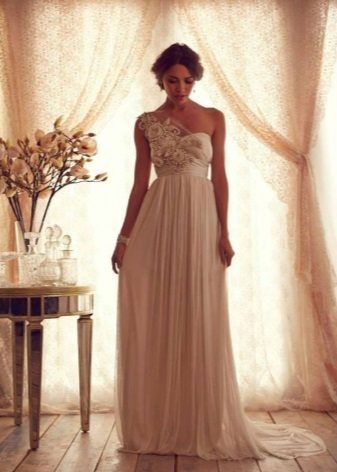 Wedding dress in Greek style by Anna Campbell