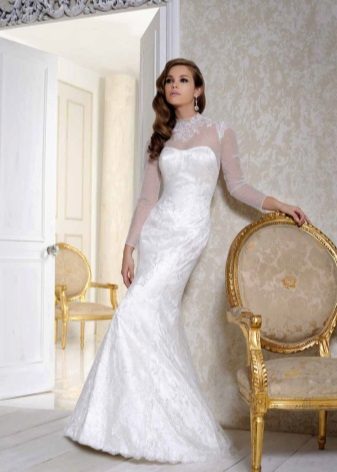 Sleeveless Illusion Wedding Dress