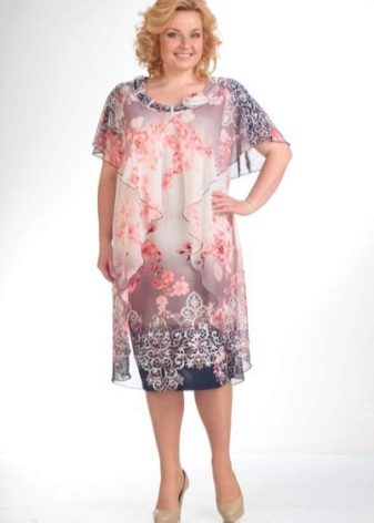 Comfortable evening outfit for mom to son's wedding