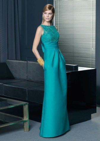 Turquoise evening dress straight from Rosa Clar