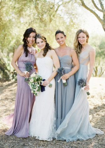 Different shades of the same color - bridesmaids