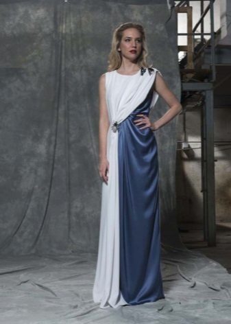 Evening dress in the form of a tunic