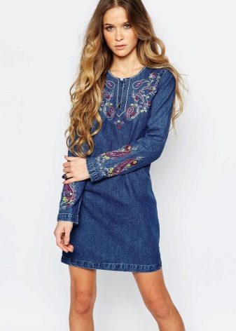 Denim dress with embroidery