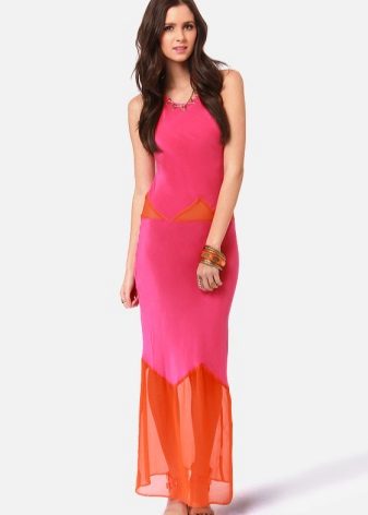 Fuchsia dress in combination with orange