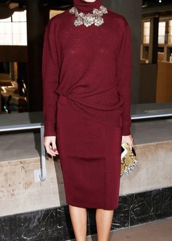 Versatility of Marsala Color in Clothes