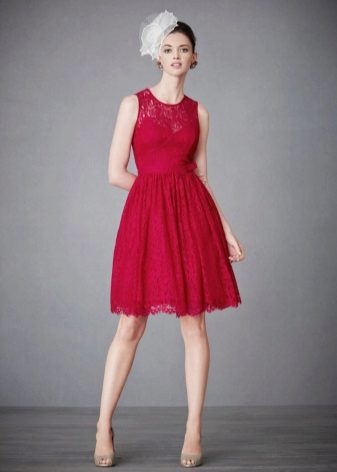 Crimson dress of medium length