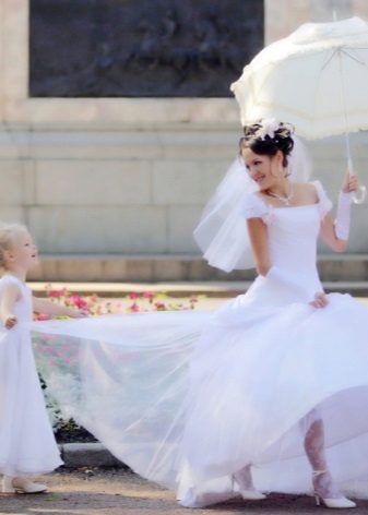Petticoat with rings