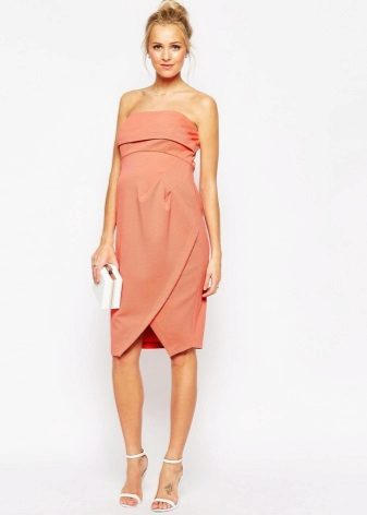 Empire dress for pregnant women