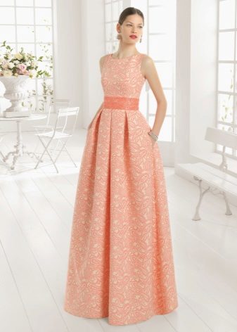 Peach dress made of thick fabric