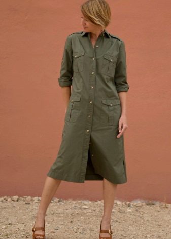 Safari dress below the knee