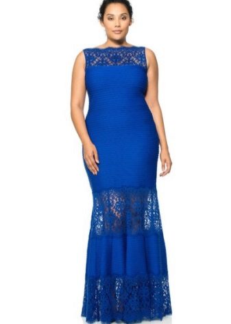 Beautiful dress in the floor for the full