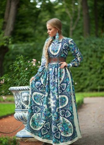 A long staple dress in Russian style
