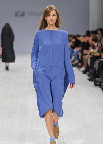 Silk dress with long sleeves