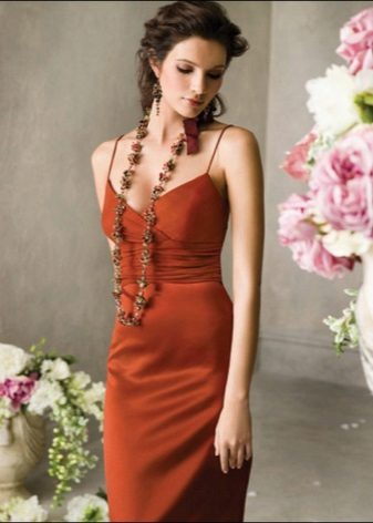 Decorations for terracotta dress