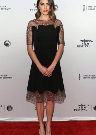 Shoes for an evening dress with lace