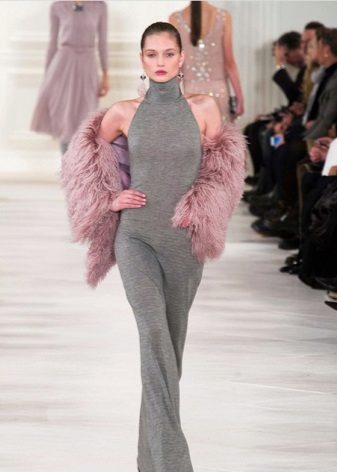 Dress with American armhole and fur cape to him