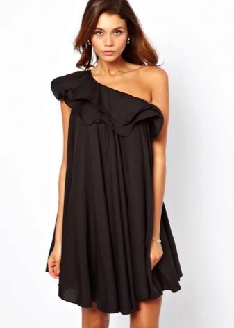 Black trapezoid dress with one sleeve wing