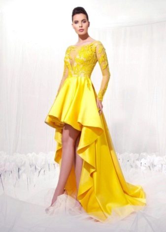 Short dress with a shlef