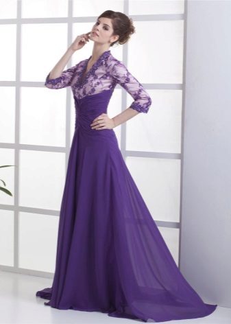 Dress with open neckline and train