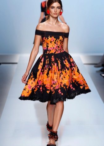 Black and yellow dress in the style of style