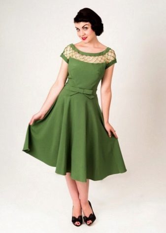 Green dress in the style of the 50s
