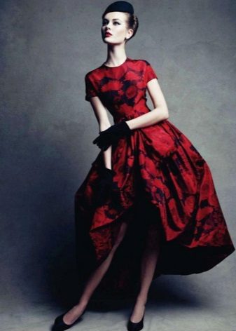 Red dress in the style of a new bow