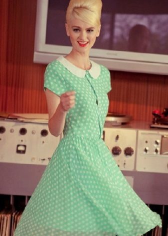 Flared dress in retro style