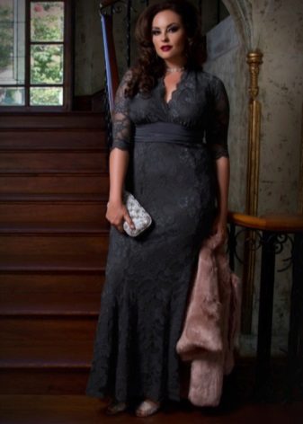 Evening dress for full