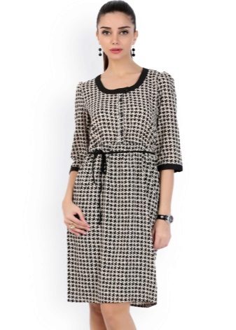 Dress goose legs straight cut of medium length on the belt