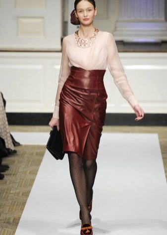 Brown leather skirt pencil with high waist
