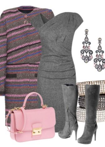 Pink accessories to gray dress