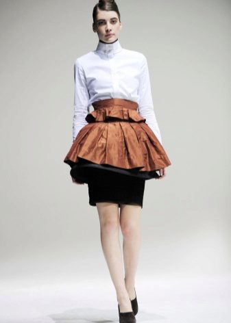 two-tone skirt with flounce at the waist