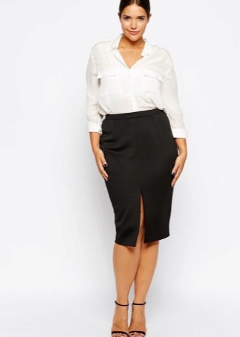 Black pencil skirt for full