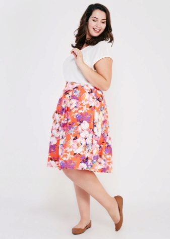 Flared skirt for obese women