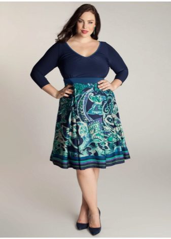 A-shaped skirt with an ornament for obese women
