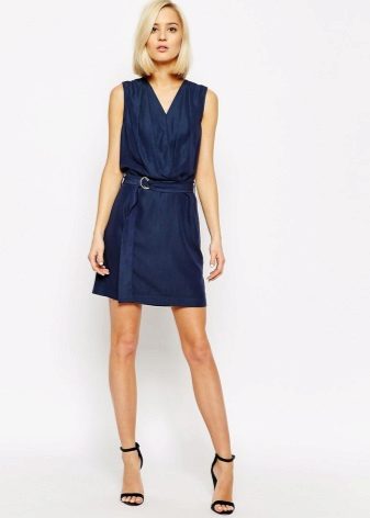 Wrap dress with short sleeves