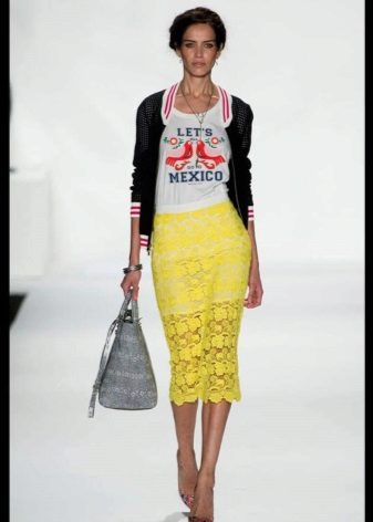 yellow lace pencil skirt