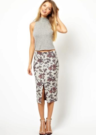 Skirt pencil bright colors with a slit